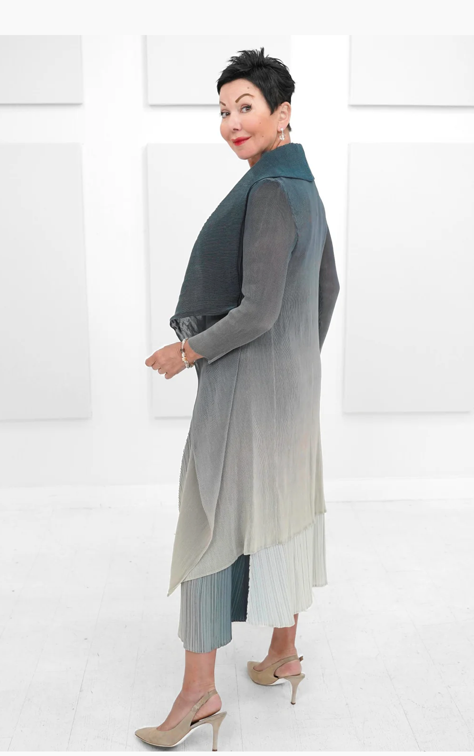 Mode Alquema Plissé Kleid