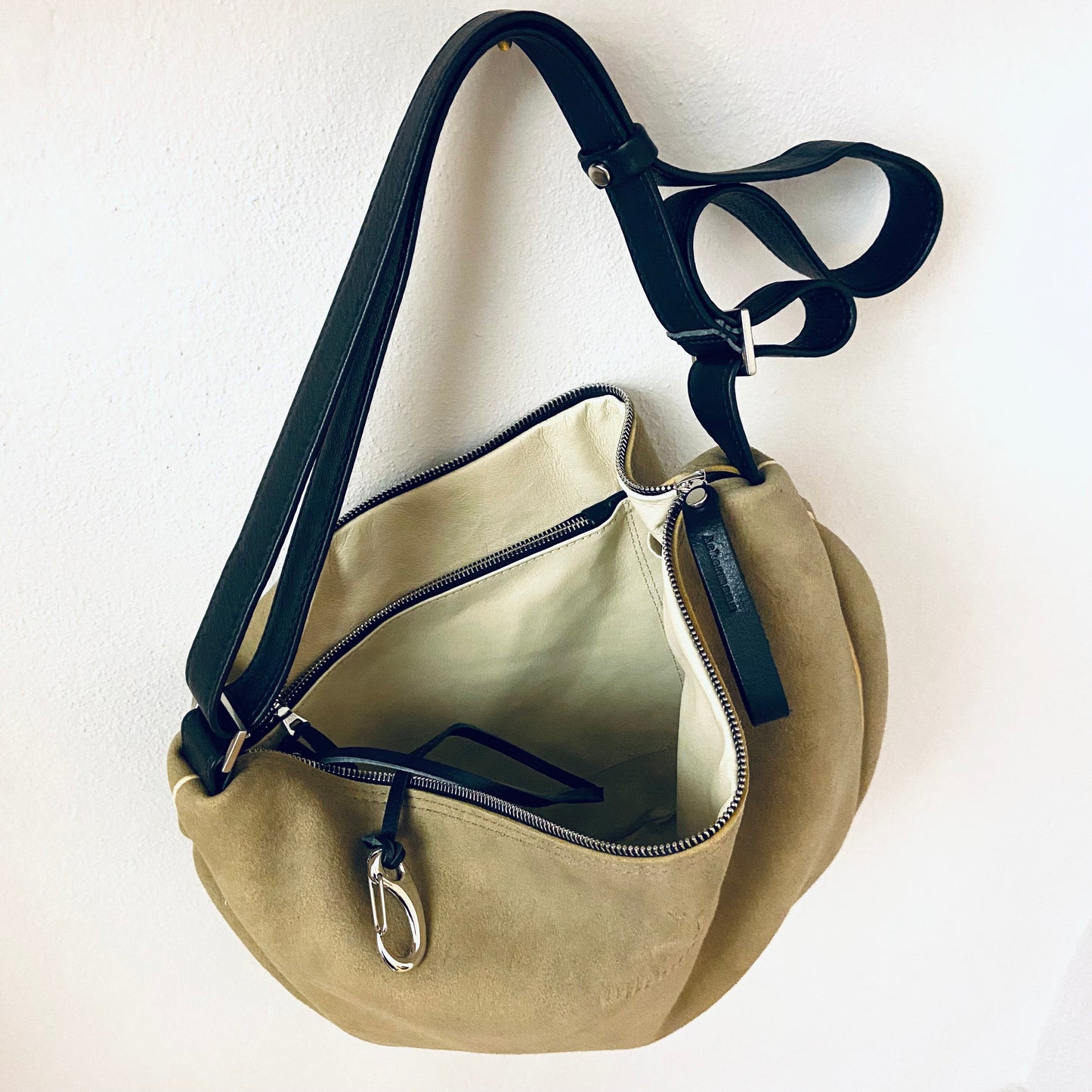Ackermann Tasche | DALLAS L aus grau-grünem Hirschleder