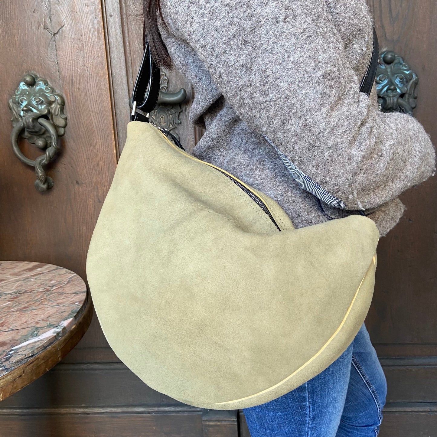 Ackermann Tasche | DALLAS L aus grau-grünem Hirschleder