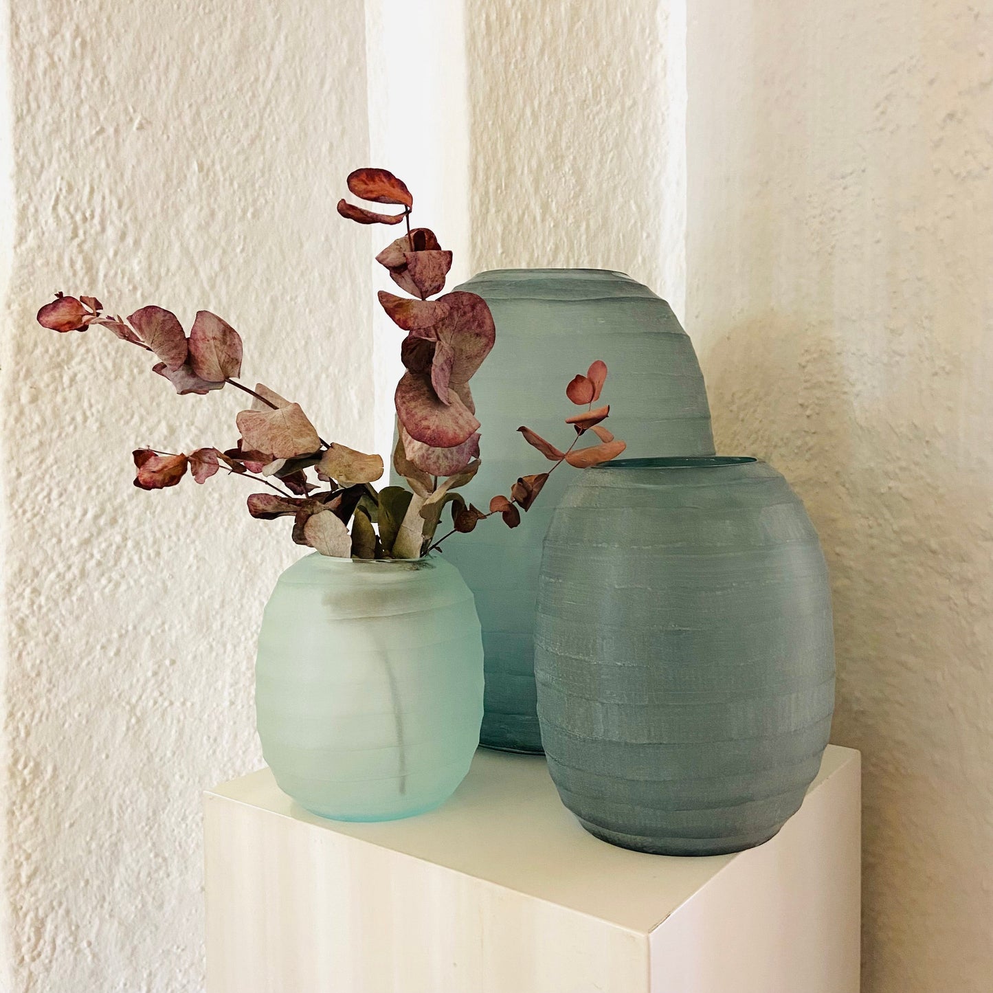 GUAXS Vase | BELLY enorm indigo | Glas, mundgeblasen und von Hand geschliffen