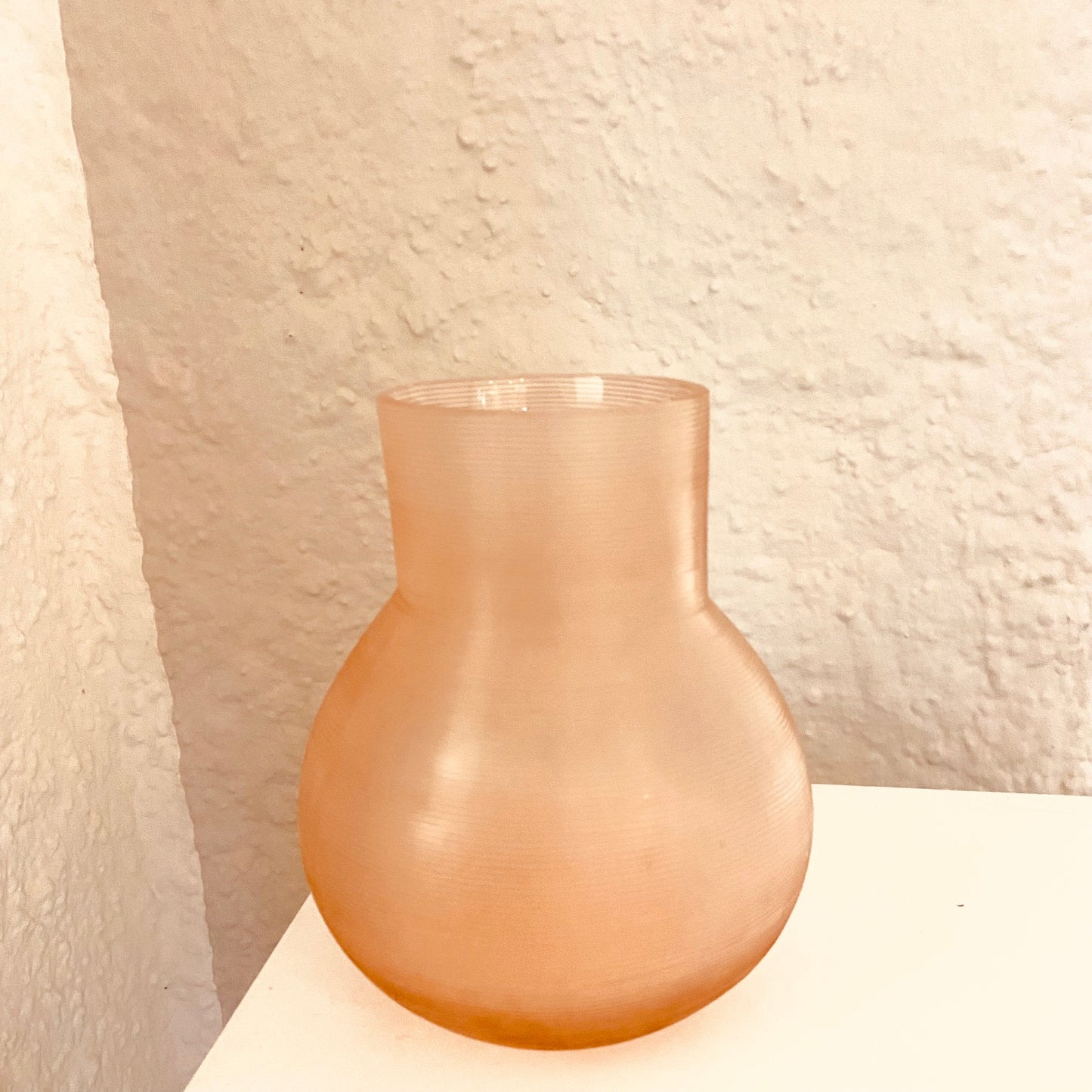 GUAXS Vasen | YEOLA S rose | Glas, mundgeblasen und von Hand geschliffen