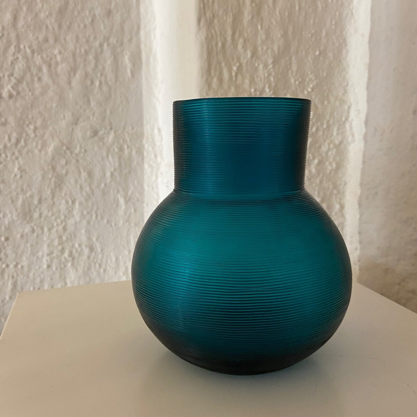 GUAXS Vase | YEOLA S - blau | Glas, mundgeblasen und von Hand geschliffen