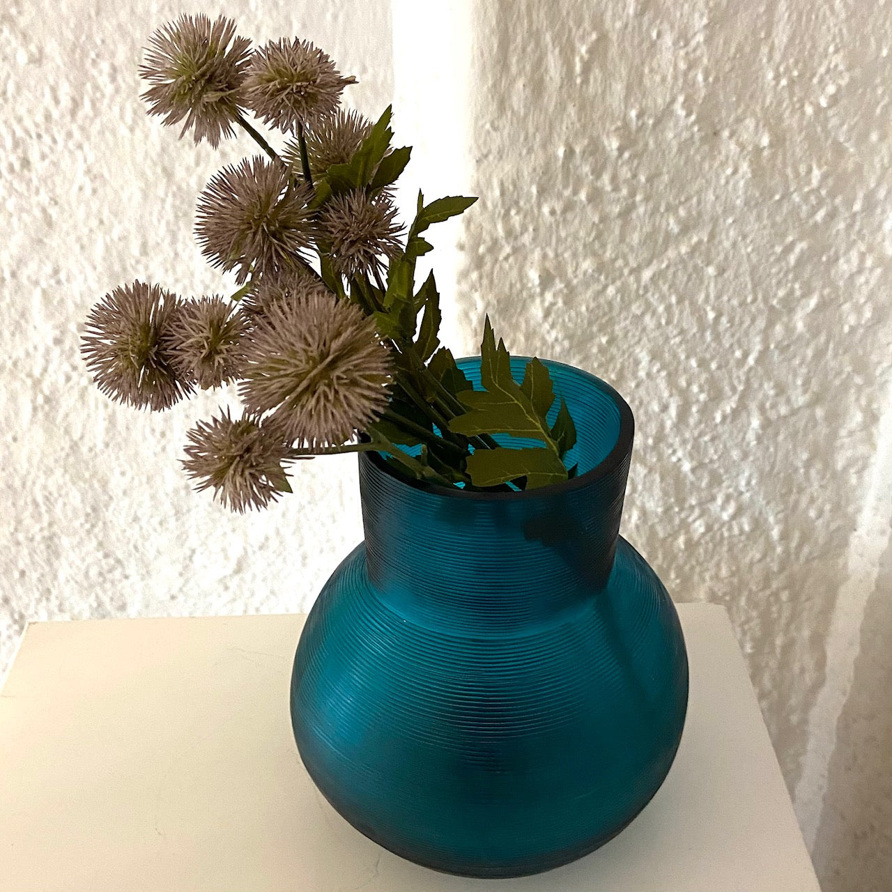 GUAXS Vase | YEOLA S - blau | Glas, mundgeblasen und von Hand geschliffen
