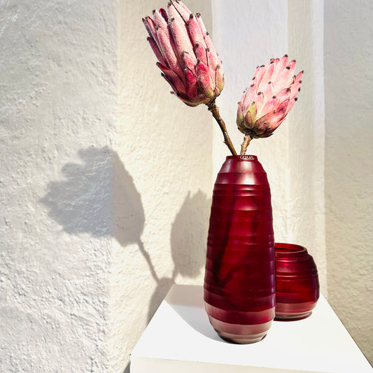 GUAXS  Vasen  | QUILOTTA L RED LATERN  | Glas, mundgeblasen und von Hand geschliffen (Kopie) (Kopie)