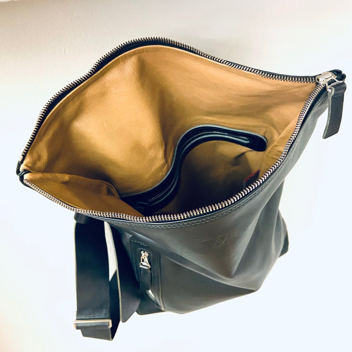 Ackermann Tasche | PORTLAND aus Olivenleder